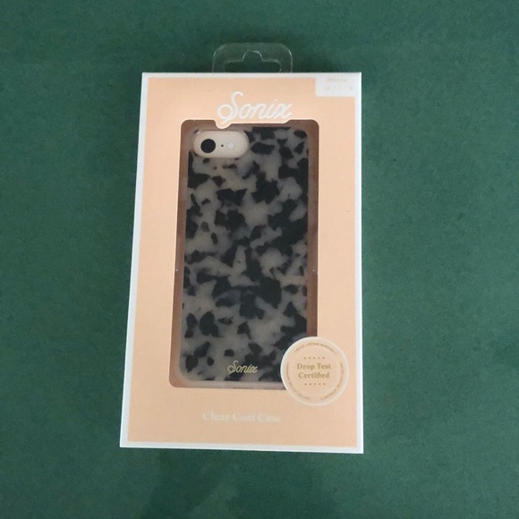 Sonix Accessories - NWT Sonix iPhone 6s/7/8 case!